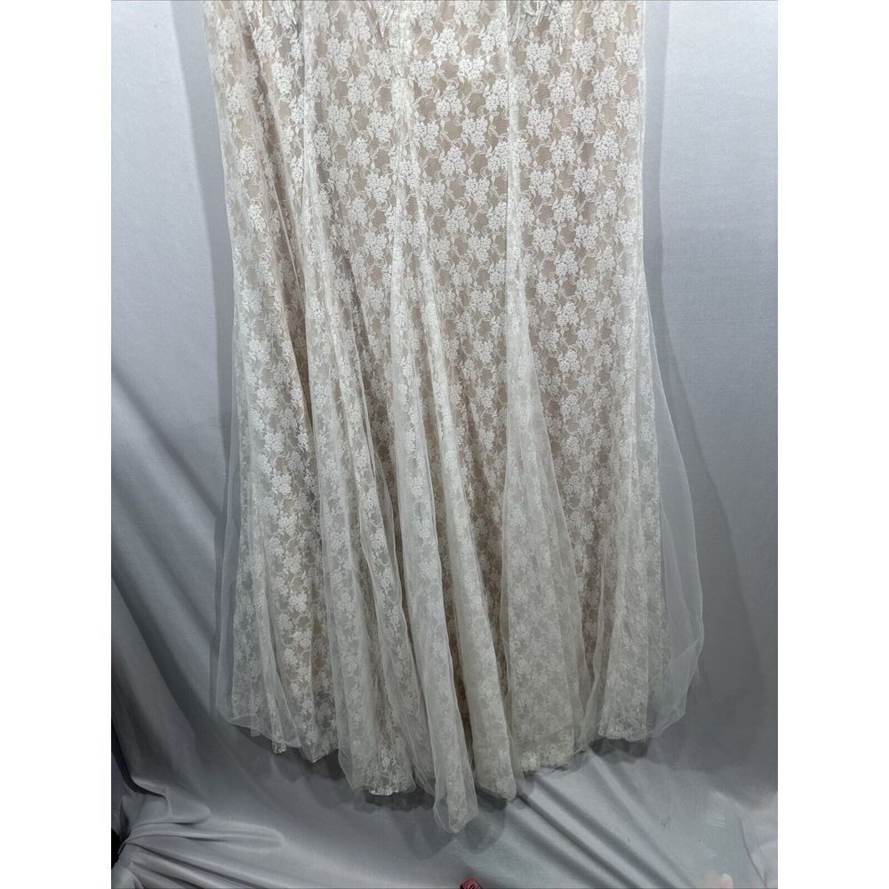 NEW $798 Mac Duggal [ 12‎ ] Lace Embellished Feather One Shoulder Gown Ivory - Picture 16 of 16